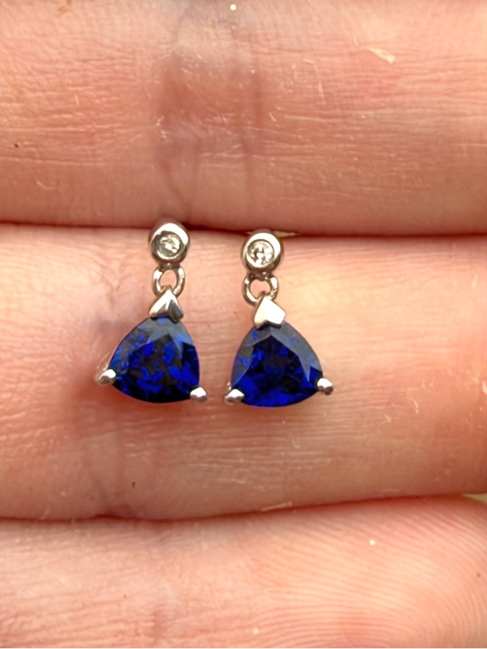 Solid 10k white gold genuine royal blue sapphire/diamond dangle earrings